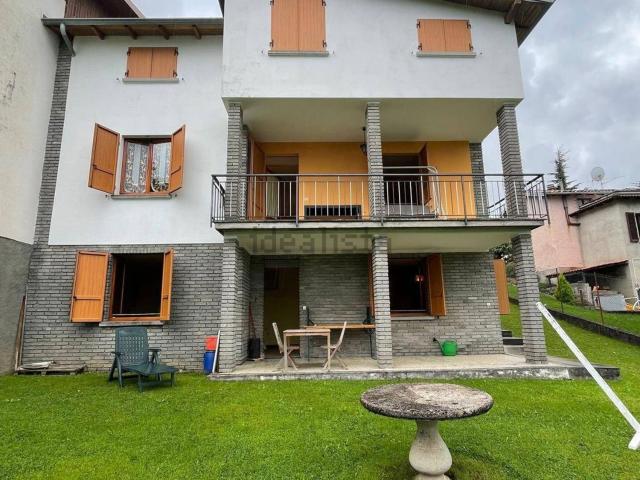 Villetta indipendente in vendita di 134 m² in Via Monte Croce