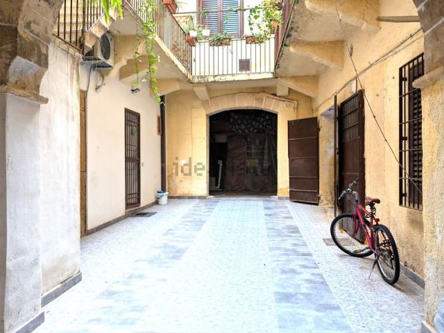 Villetta indipendente in vendita di 134 m² in Via Vincenzo Pipitone
