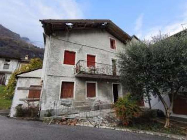Villetta indipendente in vendita di 134 m² in Località Carpen