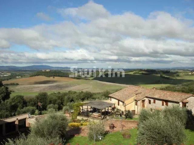 Villetta indipendente in vendita di 1356 m²
