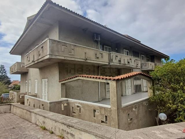 Villetta indipendente in vendita di 1350 m² in Via Torrente Mangano