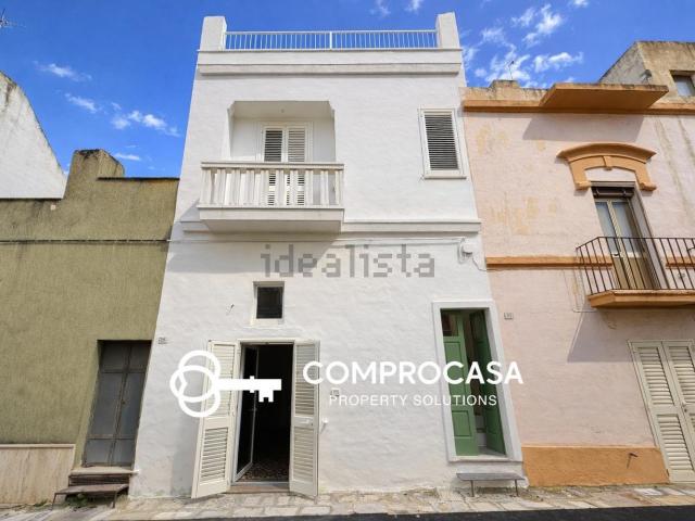 Villetta indipendente in vendita di 135 m² in Via Crispi, 31