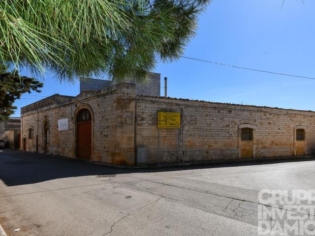 Villetta indipendente in vendita di 135 m² in Via Alessandro Manzoni