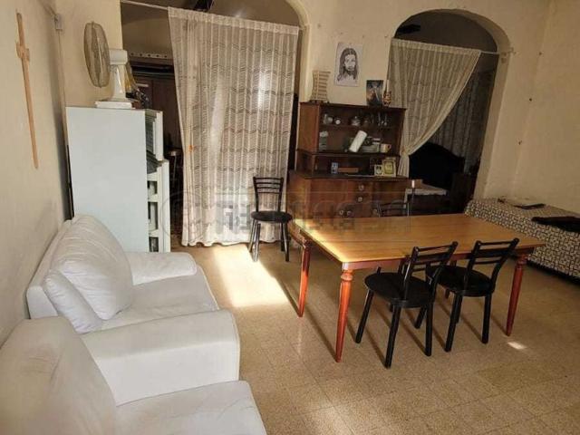 Villetta indipendente in vendita di 135 m² in Via G. D. Falconi