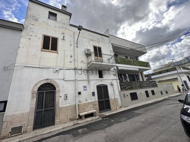 Villetta indipendente in vendita di 135 m² in Via Fondicello