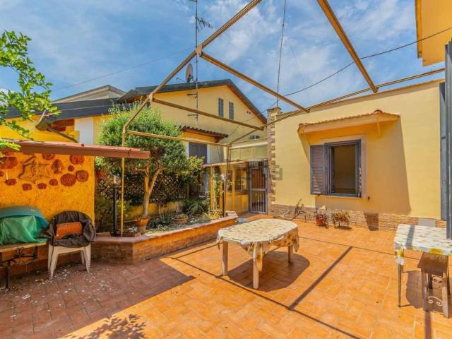 Villetta indipendente in vendita di 135 m² in Via Francesco Costantino Marmocchi