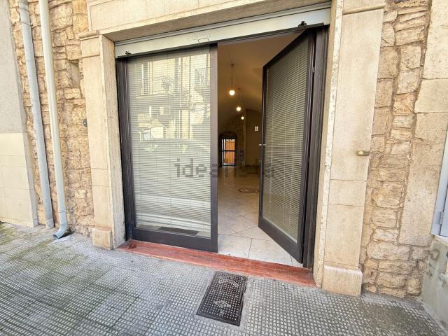 Villetta indipendente in vendita di 135 m² in Via Luigi Cadorna, 23