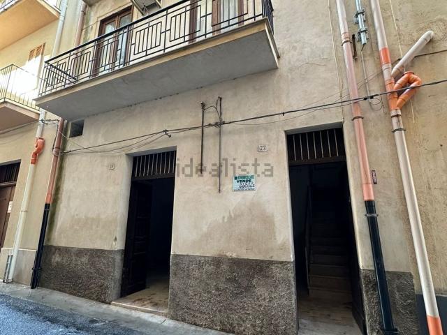 Villetta indipendente in vendita di 135 m² in Via Mangione, 77