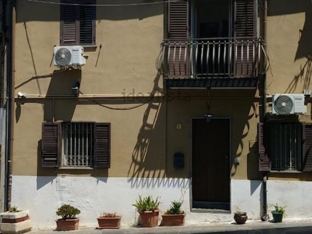 Villetta indipendente in vendita di 135 m² in Via Michele Morelli, 1