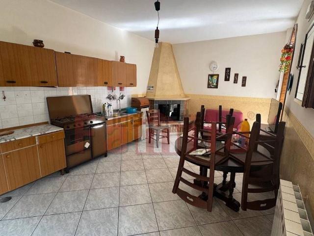 Villetta indipendente in vendita di 135 m² in Via Nicola Litto