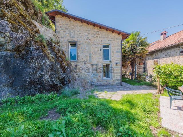 Villetta indipendente in vendita di 135 m² in Via Provinciale