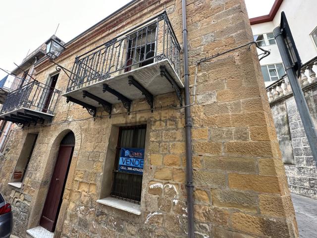 Villetta indipendente in vendita di 135 m² in Via roma, 39