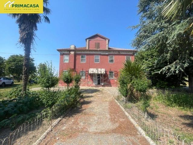 Villetta indipendente in vendita di 135 m² in Via Rebosola