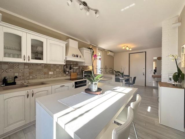 Villetta indipendente in vendita di 135 m² in Via Rusca, 17