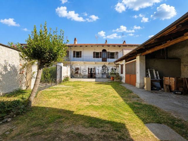 Villetta indipendente in vendita di 135 m² in Via Vittorio Veneto