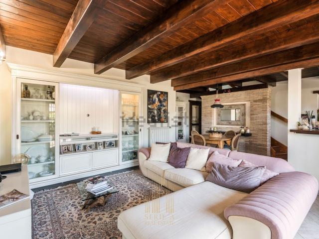 Villetta indipendente in vendita di 135 m² in Viale delle Rughe