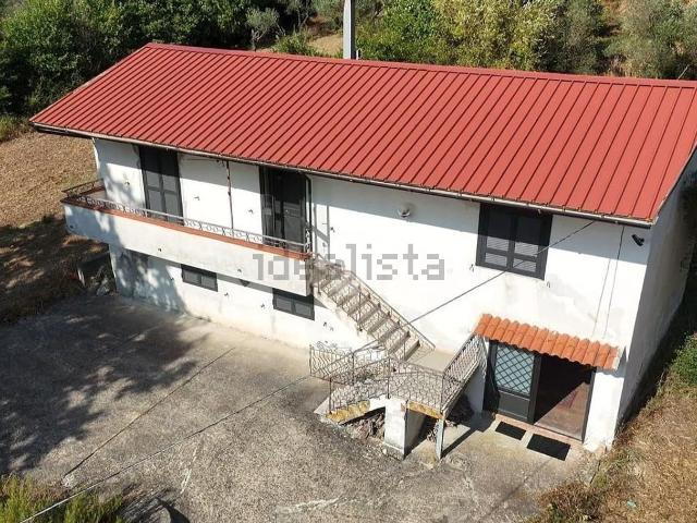 Villetta indipendente in vendita di 135 m² in Vico Pagnozzi, 100