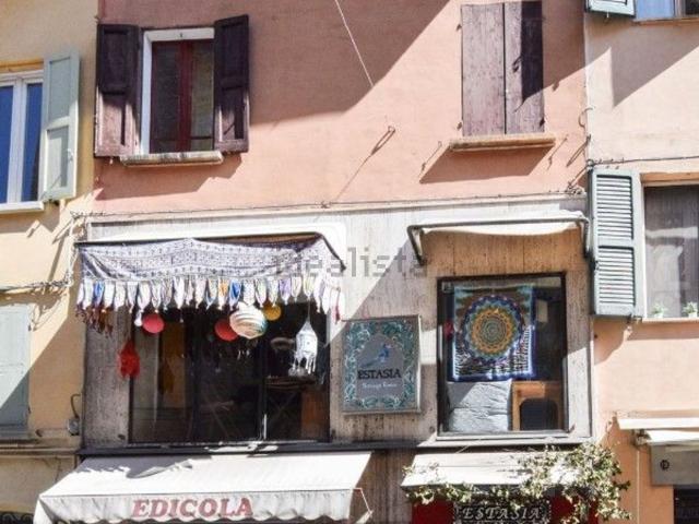 Villetta indipendente in vendita di 136 m² in Via Antonino Franzoni