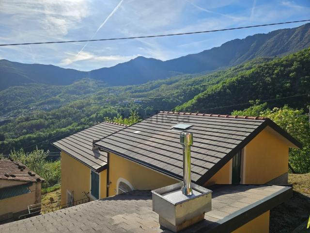 Villetta indipendente in vendita di 136 m² in Via Pian della Ghiaia, 5