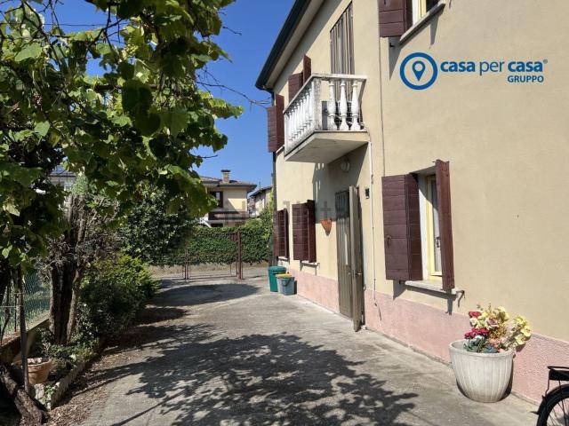 Villetta indipendente in vendita di 136 m² in Via Pisana
