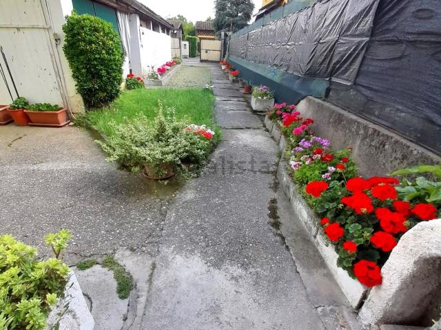 Villetta indipendente in vendita di 136 m² in Via Circonvallazione