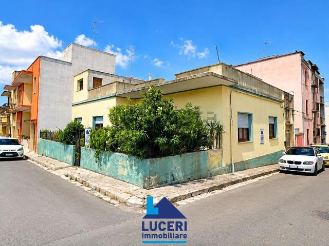 Villetta indipendente in vendita di 136 m² in Piazza Sant Anna