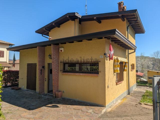 Villetta indipendente in vendita di 137 m² in Via al Deserto, 47