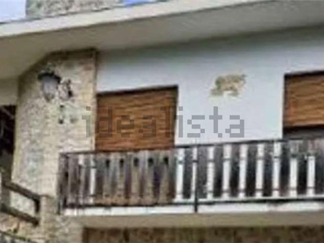 Villetta indipendente in vendita di 137 m² in Via degli Alpini, 75