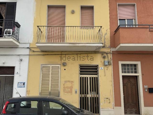 Villetta indipendente in vendita di 137 m² in Via Savonarola, 6