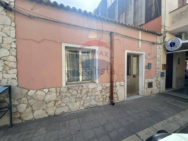 Villetta indipendente in vendita di 137 m² in Via Vittorio Emanuele, 144