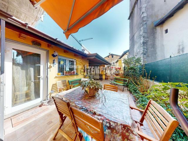 Villetta indipendente in vendita di 137 m² in Piazza della Chiesa, 3