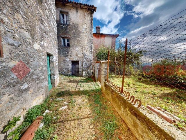 Villetta indipendente in vendita di 138 m² in Via di Motrone, 3