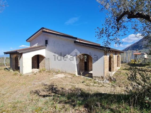 Villetta indipendente in vendita di 138 m² in Via Petita, 1