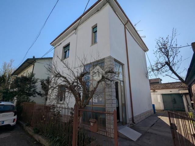 Villetta indipendente in vendita di 138 m² in Via Romea Vecchia, 68