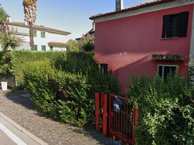 Villetta indipendente in vendita di 138 m² in Via Ronzinella, 36