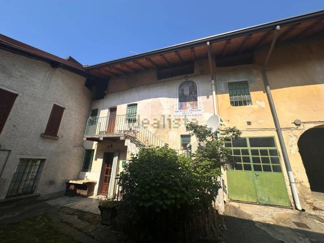 Villetta indipendente in vendita di 138 m² in Vicolo Aosta