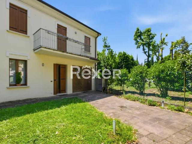 Villetta indipendente in vendita di 139 m² in Viale Trento, 115