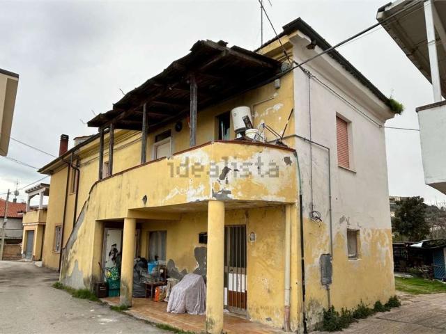 Villetta indipendente in vendita di 139 m² in Contrada Piane San Pantaleone