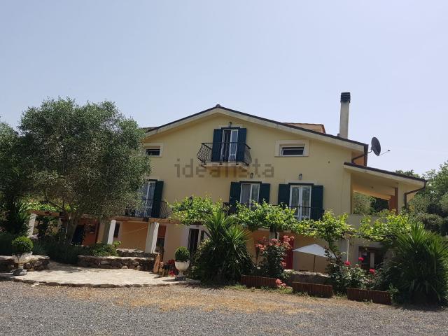 Villetta indipendente in vendita di 139 m² in Località Laccu Frantu