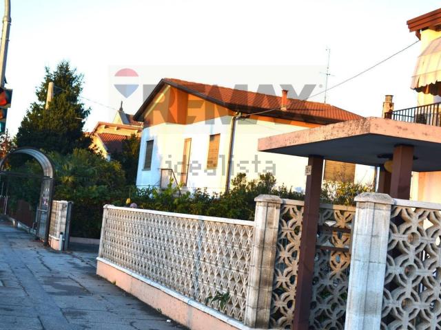 Villetta indipendente in vendita di 140 m²