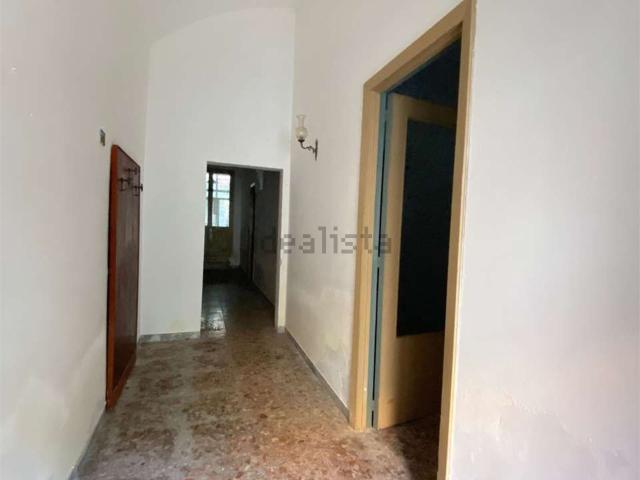Villetta indipendente in vendita di 140 m² in Via C. Alberti