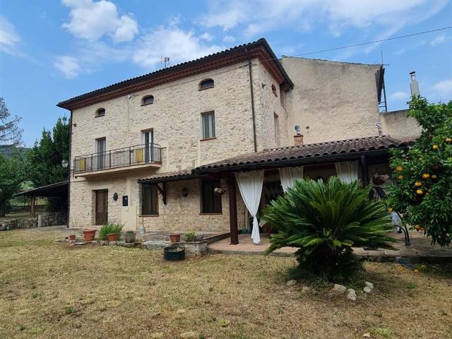 Villetta indipendente in vendita di 140 m² in Via Colambrici, 19