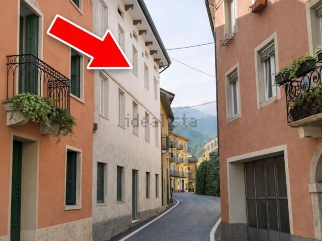 Villetta indipendente in vendita di 140 m² in Via Cavour, 12
