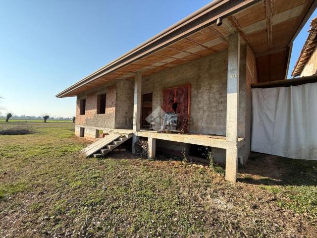 Villetta indipendente in vendita di 140 m² in Via Cal Longa, 33