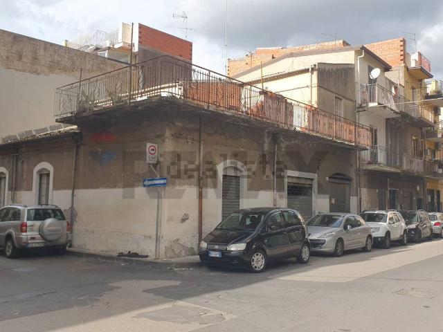 Villetta indipendente in vendita di 140 m² in Via Canonico Renna, 50