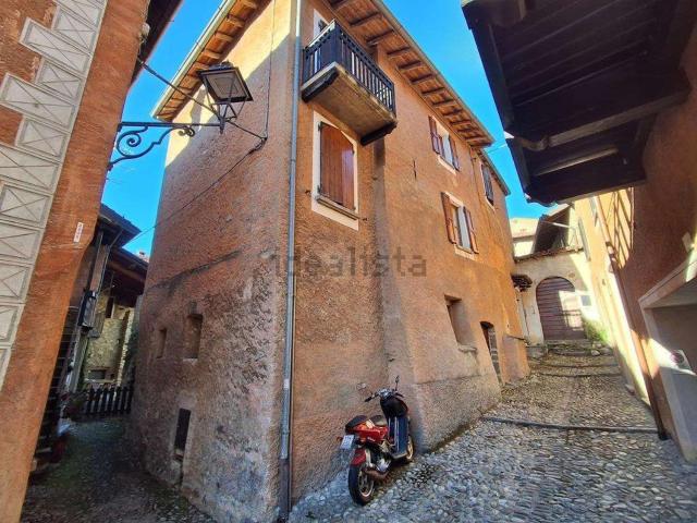 Villetta indipendente in vendita di 140 m² in Via Carlo Galbiati