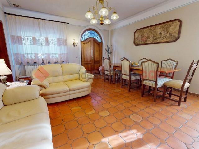 Villetta indipendente in vendita di 140 m² in Via Centrale, 33