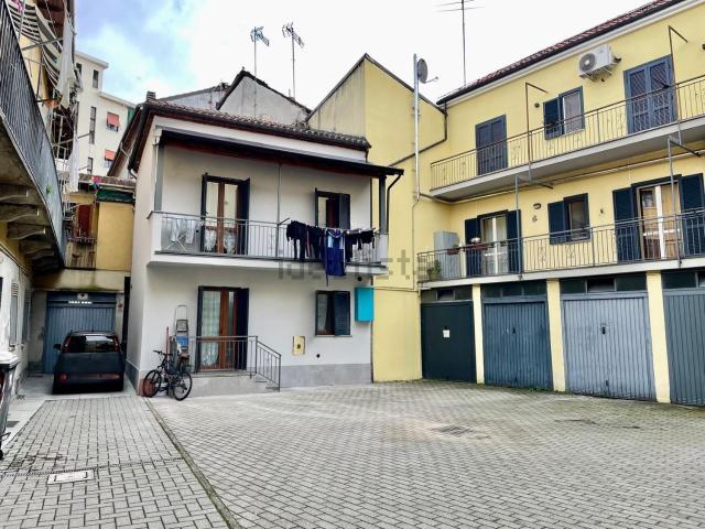 Villetta indipendente in vendita di 140 m² in Via Andrea Vochieri