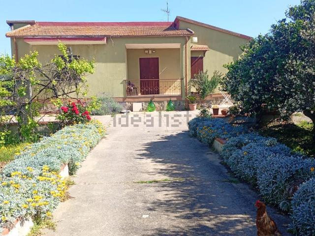 Villetta indipendente in vendita di 140 m² in Via Aldo Cesaraccio