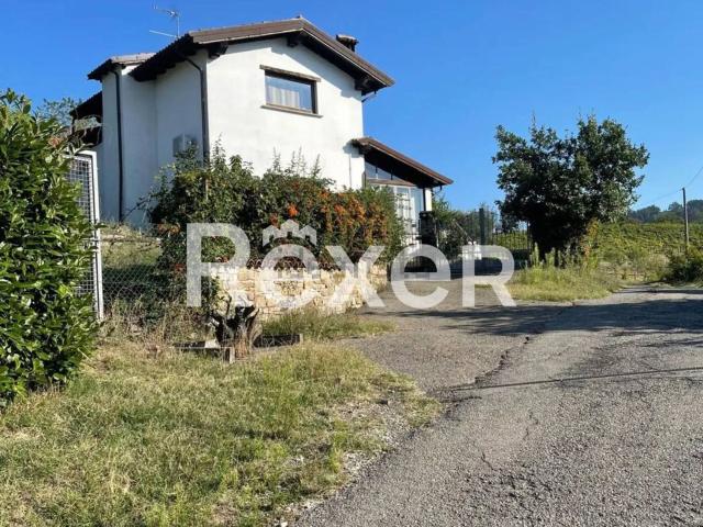 Villetta indipendente in vendita di 140 m² in Via Avvocato Carlo Scaravelli